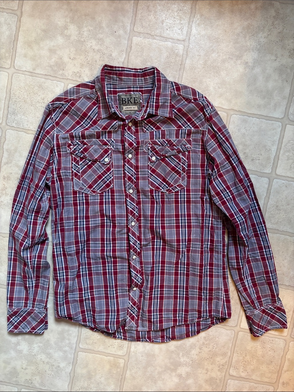 BKE Buckle Shirt Mens Medium Red Plaid Athletic Fit Western Pearl Button Snaps